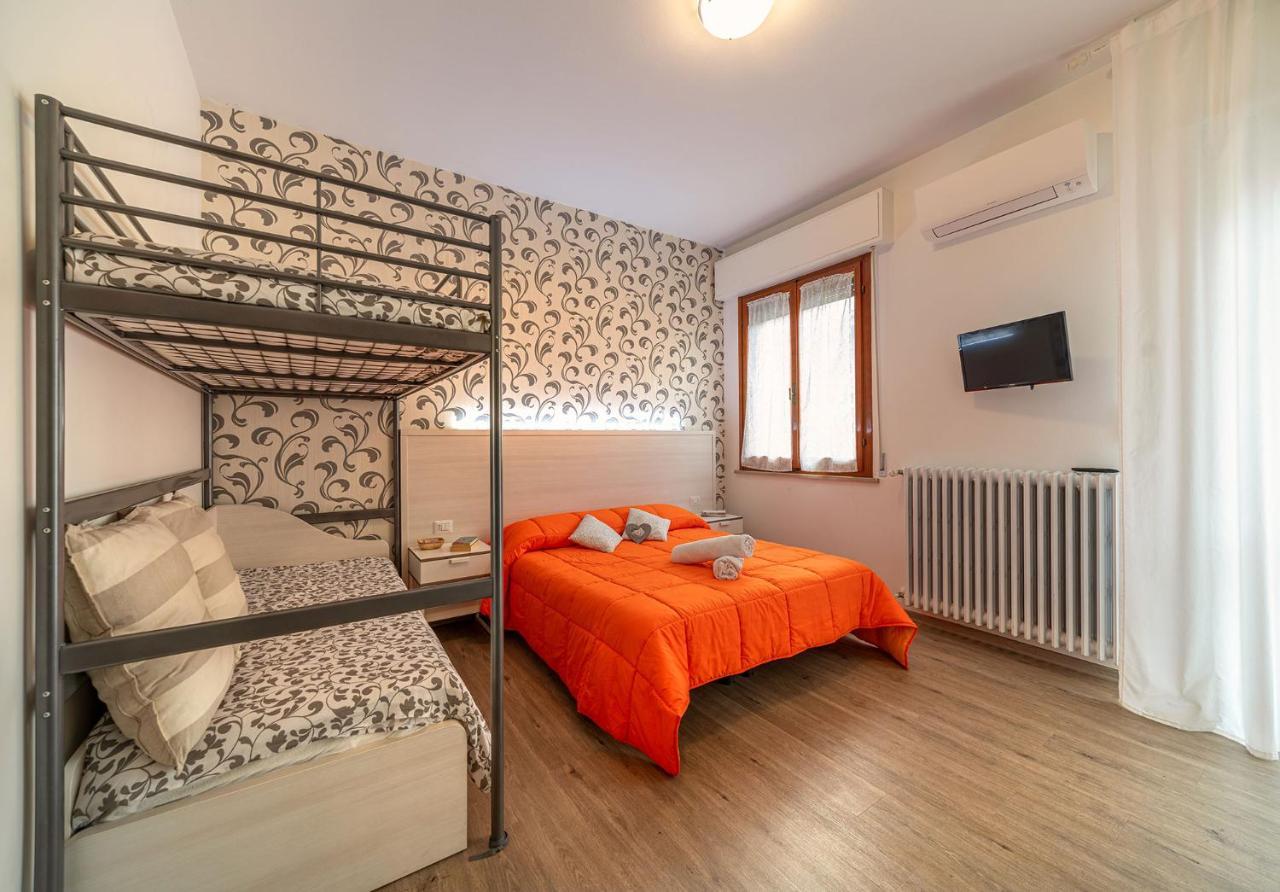 B&B Villa Montreux Rímini Exterior foto