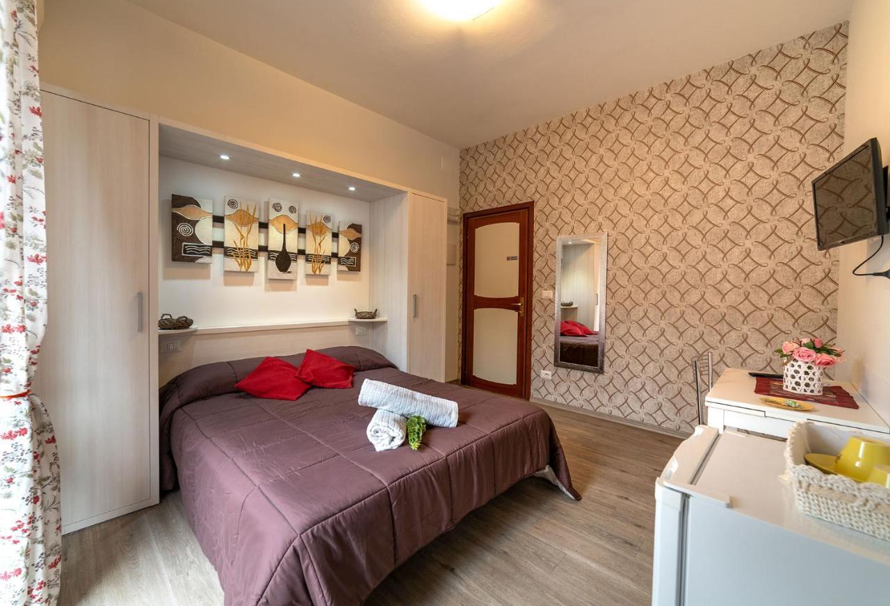 B&B Villa Montreux Rímini Exterior foto
